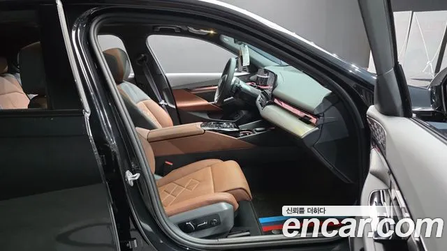 BMW 5 серии 2025 thumb 7