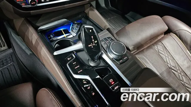 BMW 6 серии Gran Turismo 2021 thumb 6