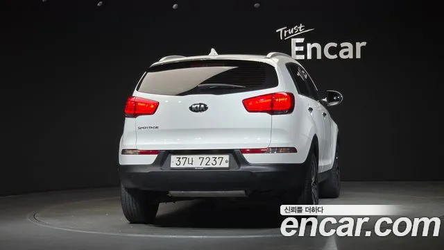 Kia Sportage 2013 thumb 11
