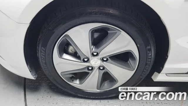 Hyundai Sonata 2015 thumb 10