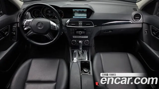 Mercedes-Benz C-Class 2014 thumb 3