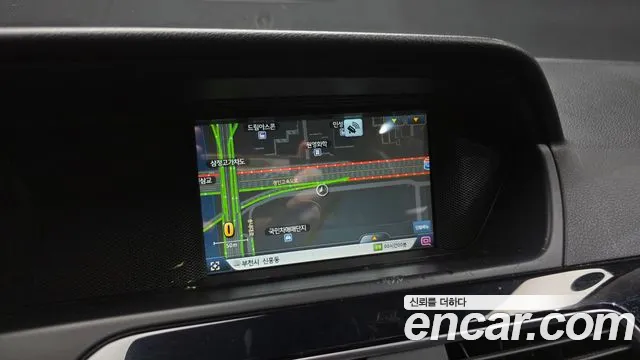 Mercedes-Benz C-Class 2014 thumb 9