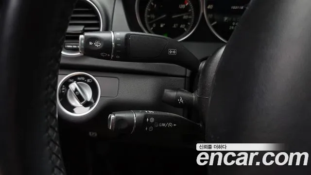 Mercedes-Benz C-Class 2014 thumb 7