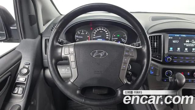 Hyundai Staria 2019 thumb 7