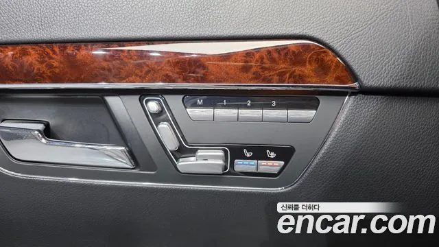 Mercedes-Benz S-Class 2012 thumb 4