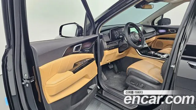 Kia Carnival 2023 thumb 3