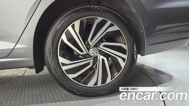 Volkswagen Jetta 2021 thumb 11