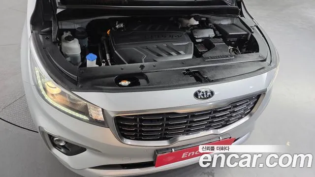 Kia Carnival 2020 thumb 11
