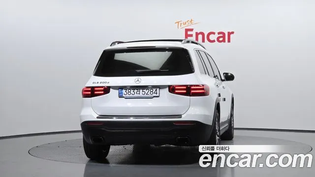 Mercedes-Benz GLB 2024 thumb 10