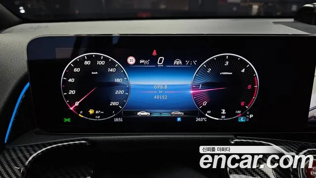 Mercedes-Benz GLB 2024 thumb 11