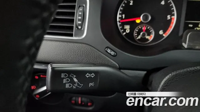 Volkswagen Jetta 2012 thumb 11