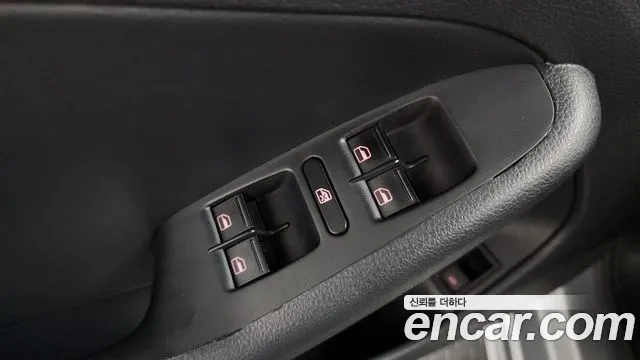 Volkswagen Jetta 2012 thumb 2