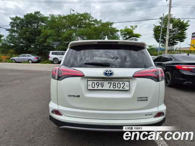 Toyota RAV4 2018 thumb 3