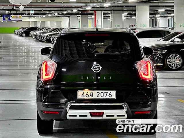 KGM Tivoli 2015 thumb 7