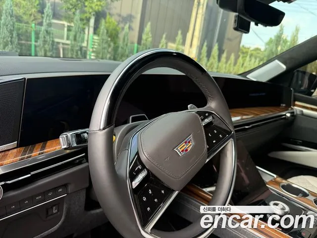 Cadillac Escalade 2025 thumb 4