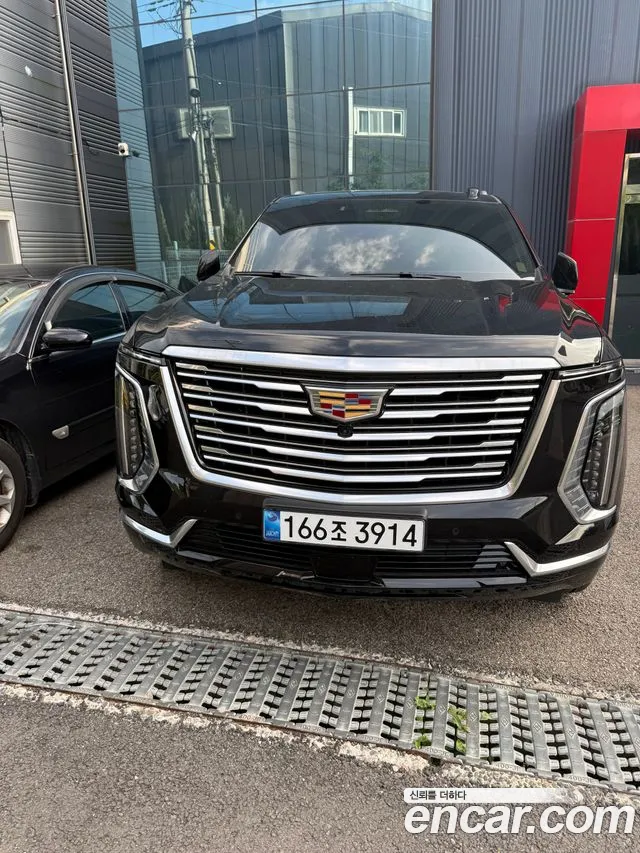 Cadillac Escalade 2025 thumb 2