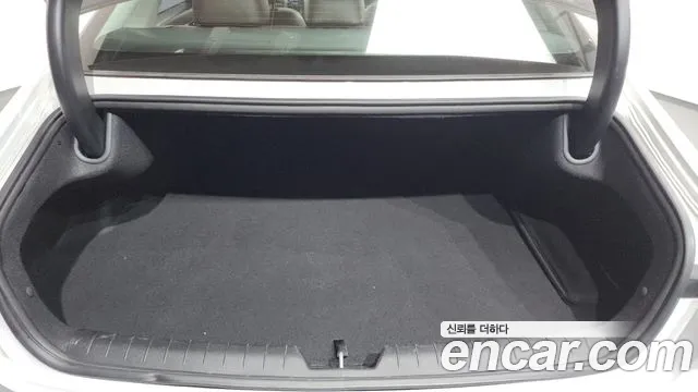 Hyundai Grandeur 2023 thumb 6
