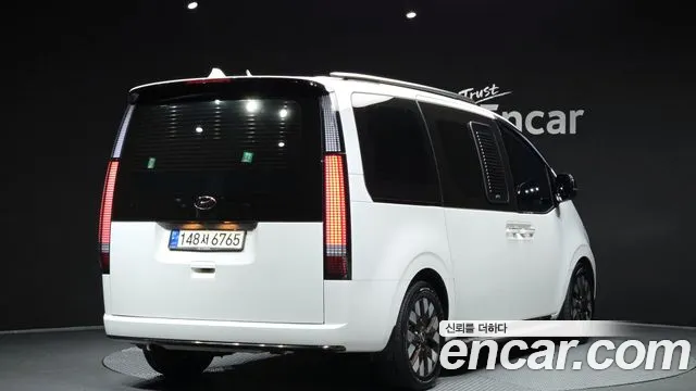Hyundai Staria 2022 thumb 12