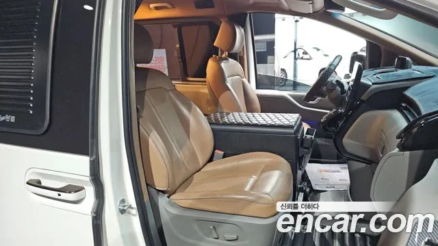 Hyundai Staria 2022 thumb 7