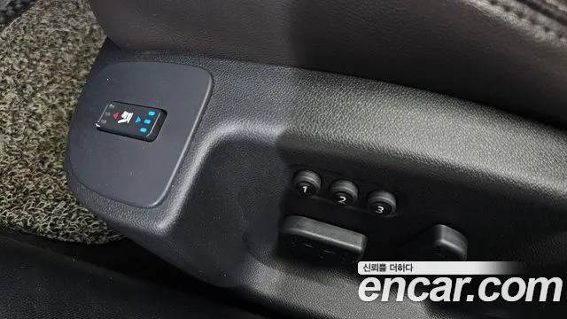 Renault SM5 2015 thumb 8