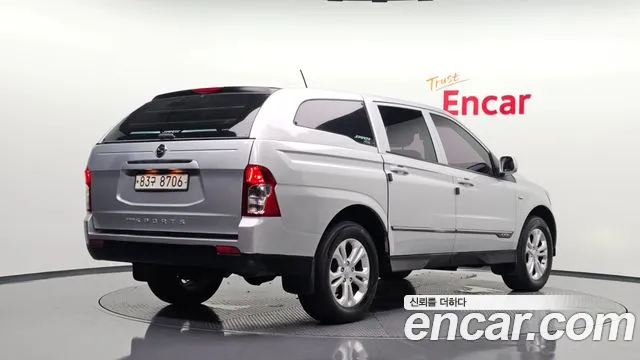 KGM Korando 2016 thumb 8