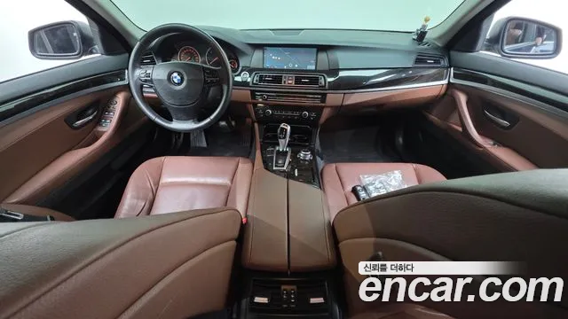 BMW 5 серии 2012 thumb 5