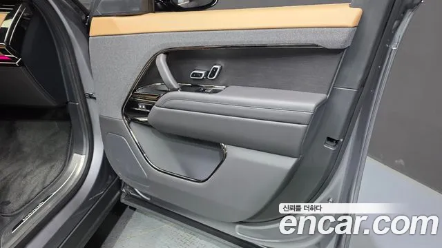Land Rover Range Rover Sport 2025 thumb 6