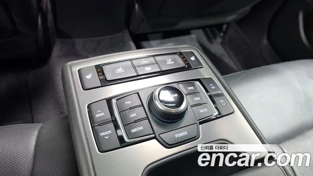Hyundai Genesis 2015 thumb 10