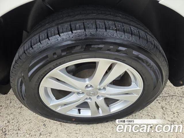 Hyundai Санта Фе 2010 thumb 7