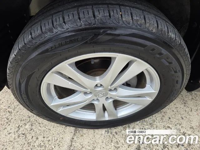 Hyundai Санта Фе 2010 thumb 10