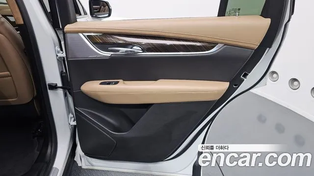 Cadillac XT6 2022 thumb 8