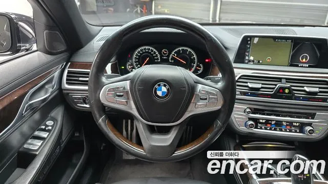 BMW 7 серии 2016 thumb 9