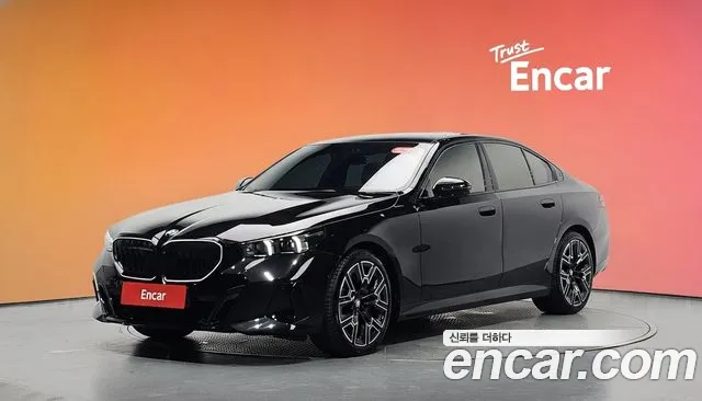 BMW 5 серии 2025 thumb 2