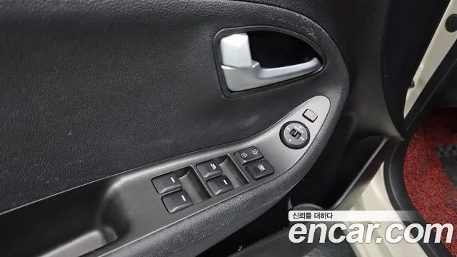Kia Morning 2014 thumb 11