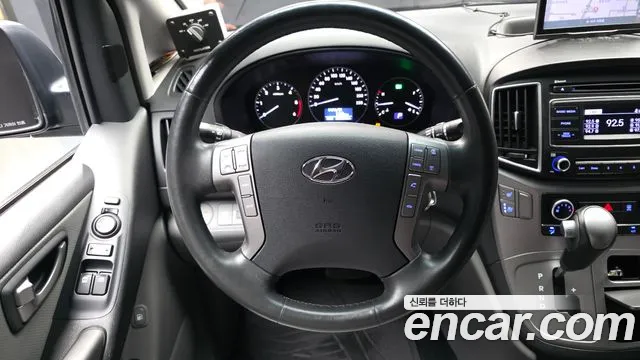 Hyundai Staria 2019 thumb 6