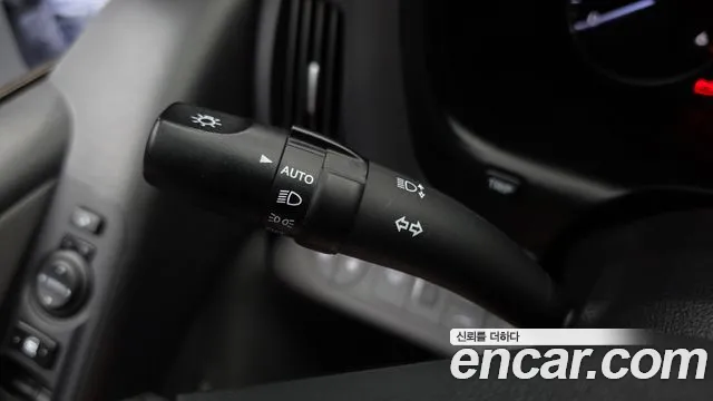 Hyundai Staria 2019 thumb 12
