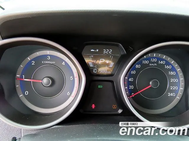 Hyundai Elantra 2015 thumb 6