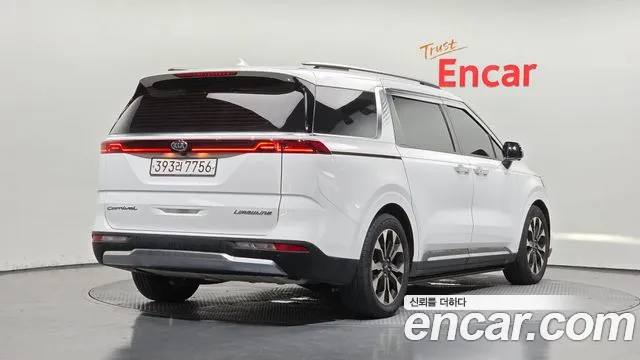 Kia Carnival 2021 thumb 10