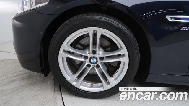 BMW 5 серии 2016 thumb 2