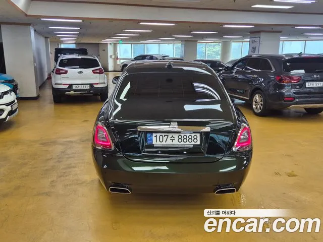 Rolls-Royce Ghost 2022 thumb 7