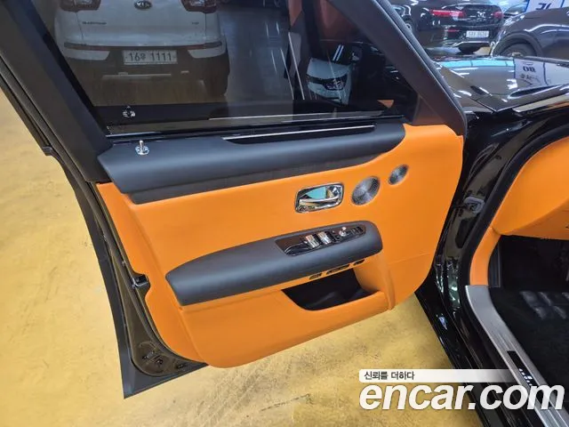Rolls-Royce Ghost 2022 thumb 4