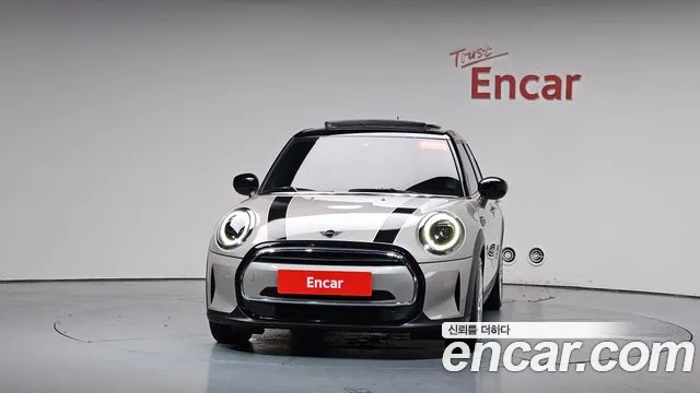Mini Cooper 2021 thumb 2
