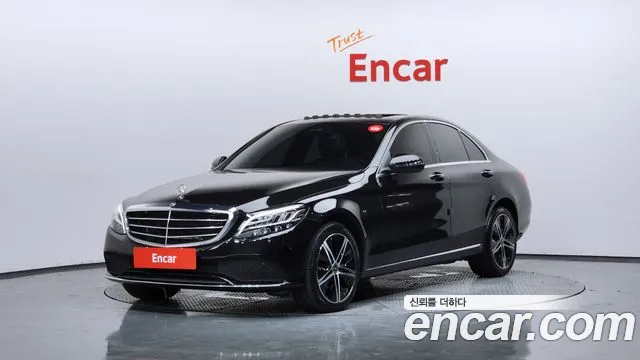 Mercedes-Benz C-Class 2019 thumb 3
