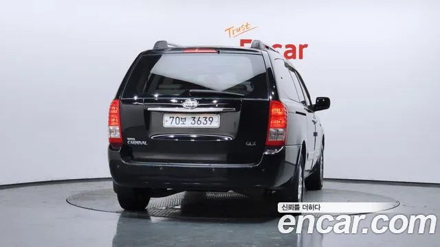 Kia Carnival 2008 thumb 8