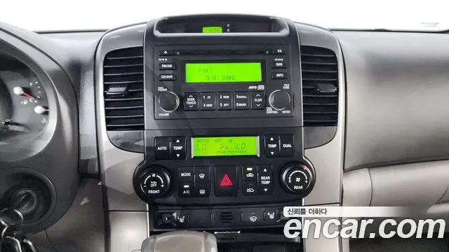 Kia Carnival 2008 thumb 3