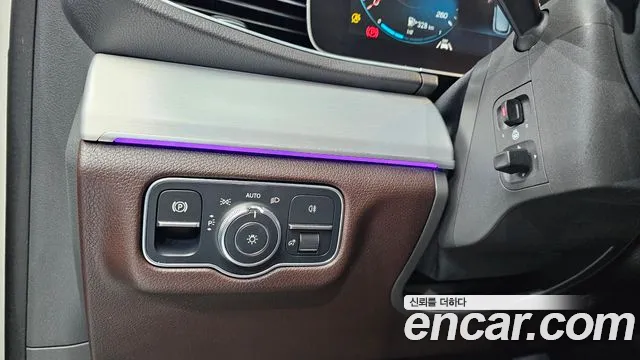 Mercedes-Benz E-Класс 2020 thumb 2