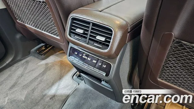 Mercedes-Benz E-Класс 2020 thumb 8