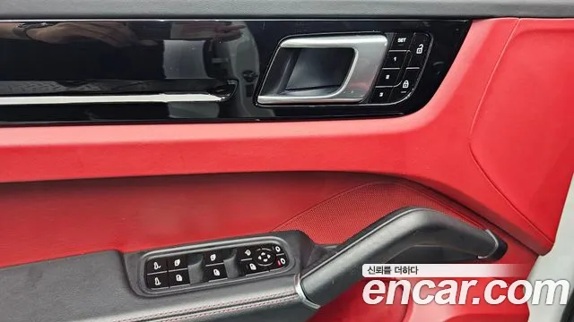Porsche Cayenne 2019 thumb 6