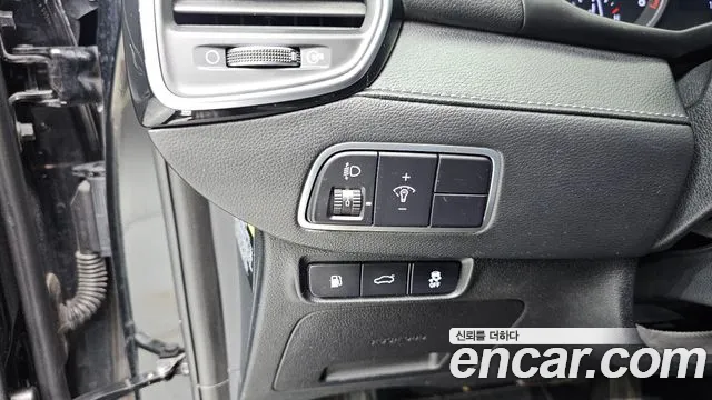 Hyundai Grandeur 2018 thumb 11