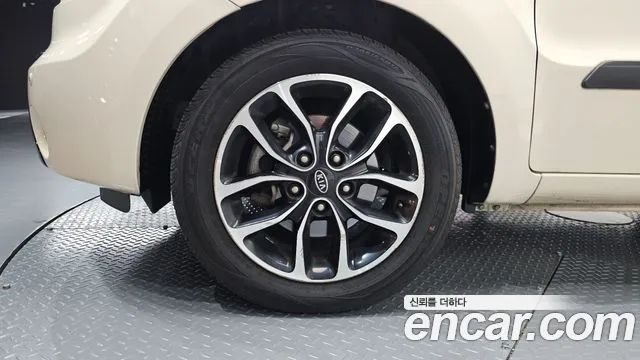 Kia Soul 2010 thumb 11